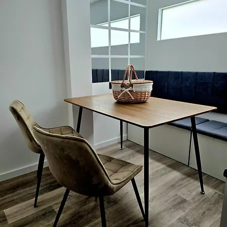 Nest Apartment