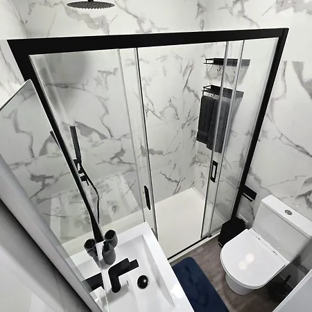 Nest Apartment *