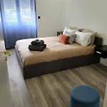 Nest Apartment *