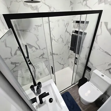 Nest Apartment *